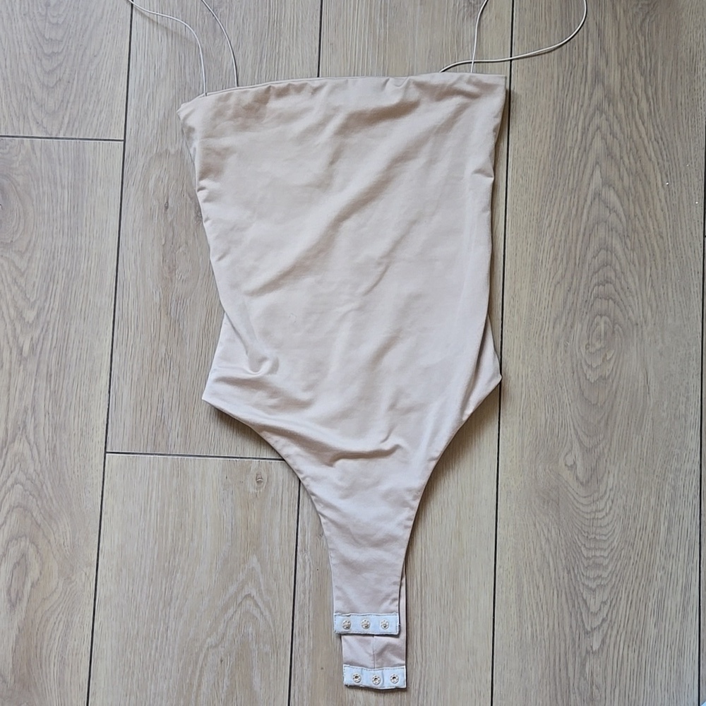 MESHKI Nude Bodysuit size XS